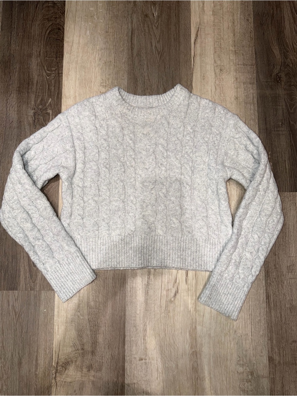 Cozy Crop Cable Knit Crewneck Sweater - Light Gray